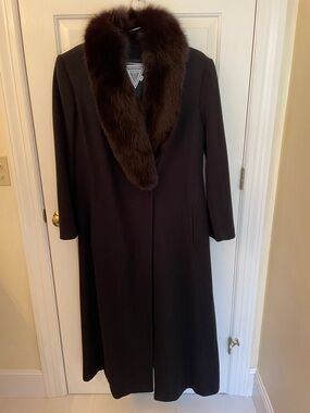 Original Marvin Richards full length black lambswool classic coat w/fox collar